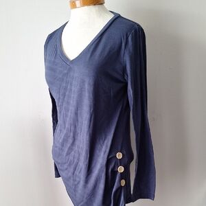 Elegant Navy Long Sleeve V-Neck Top with Button Accents